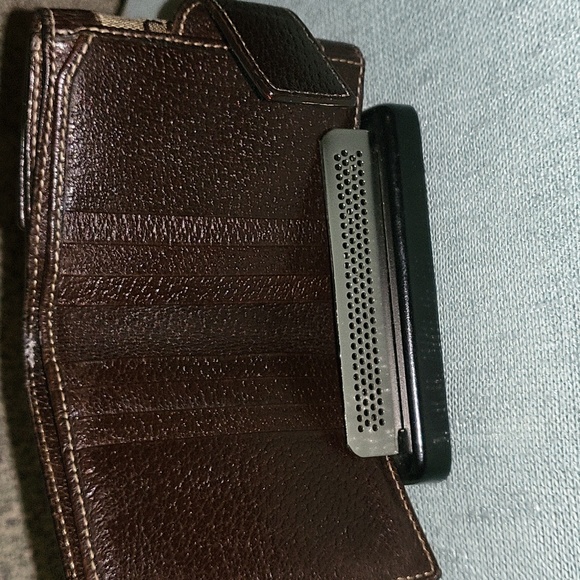 Gucci Compact French Flap Wallet in GG monogram canvas - Picture 7 of 12